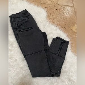 BDG Rocker Skinny Jeans with Zippers - Size 30